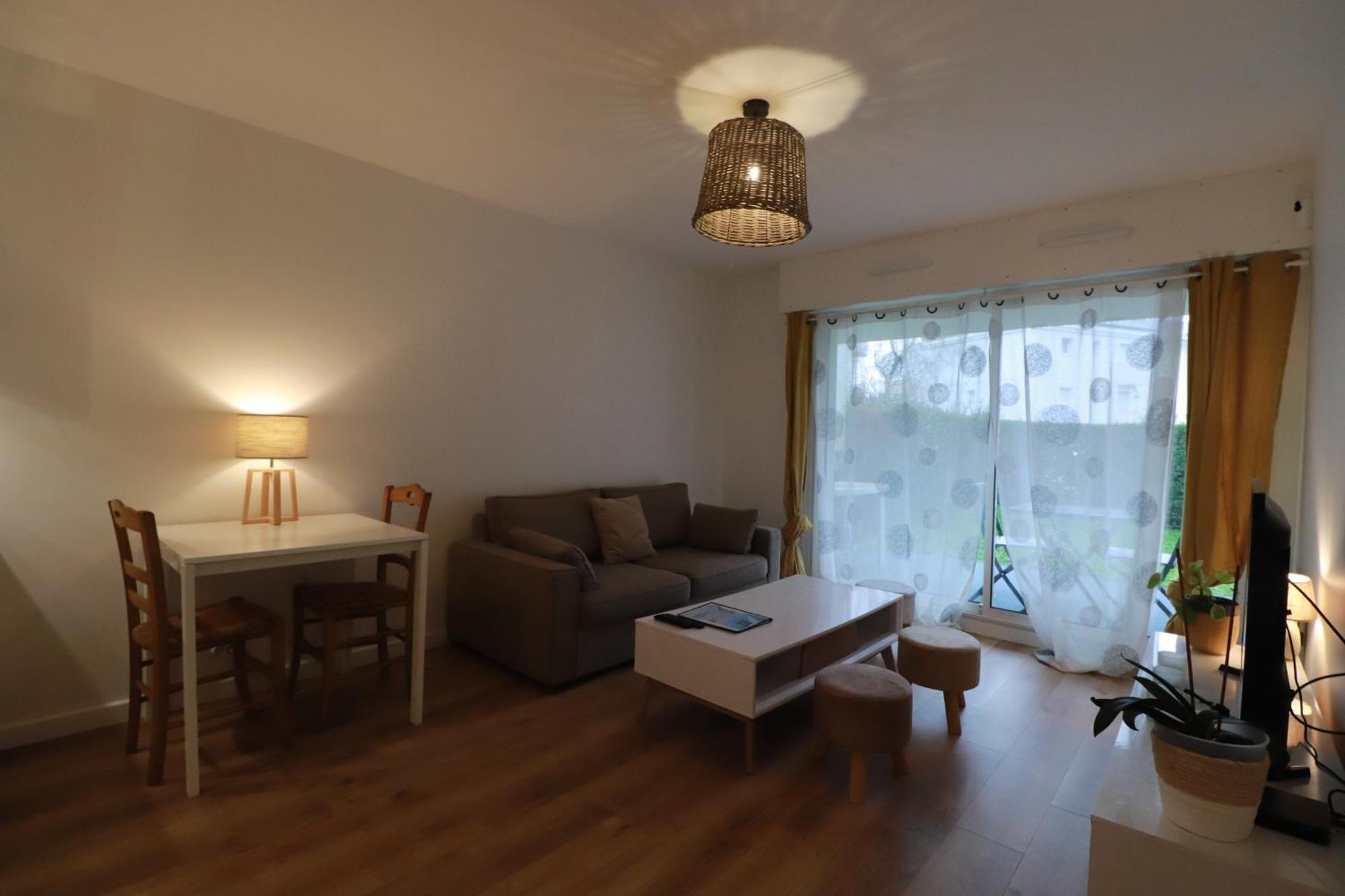 Olivia - T2 - Confort - Wifi- Parking Vannes Zewnętrze zdjęcie